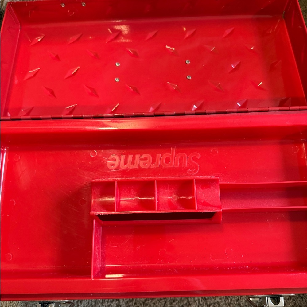 Supreme Diamond Plate Toolbox - Picture 2 of 5